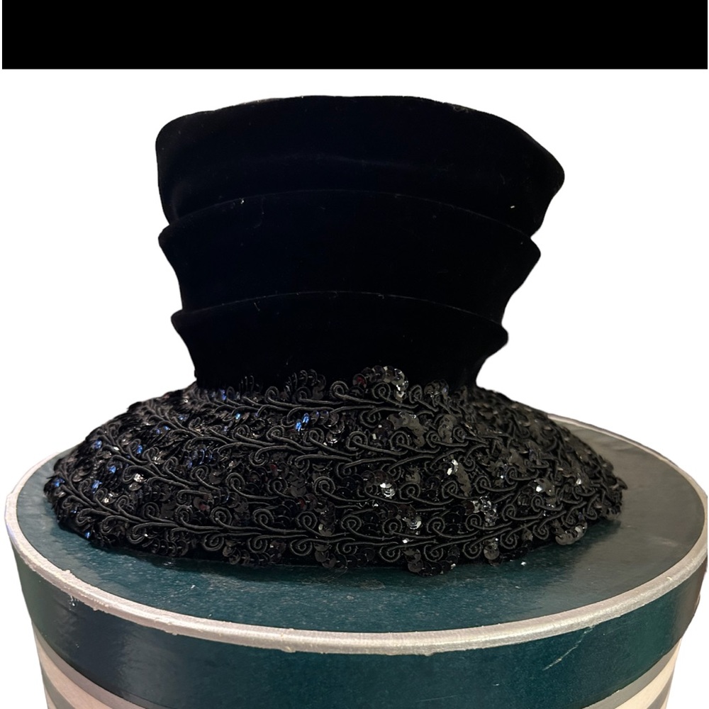 𝗗𝗲' 𝗔𝗹𝘃𝗮 𝗩𝗶𝗻𝘁𝗮𝗴𝗲 𝗵𝗮𝘁 𝗔𝘂𝘁𝗵𝗲𝗻𝘁𝗶𝗰. - Picture 2 of 5